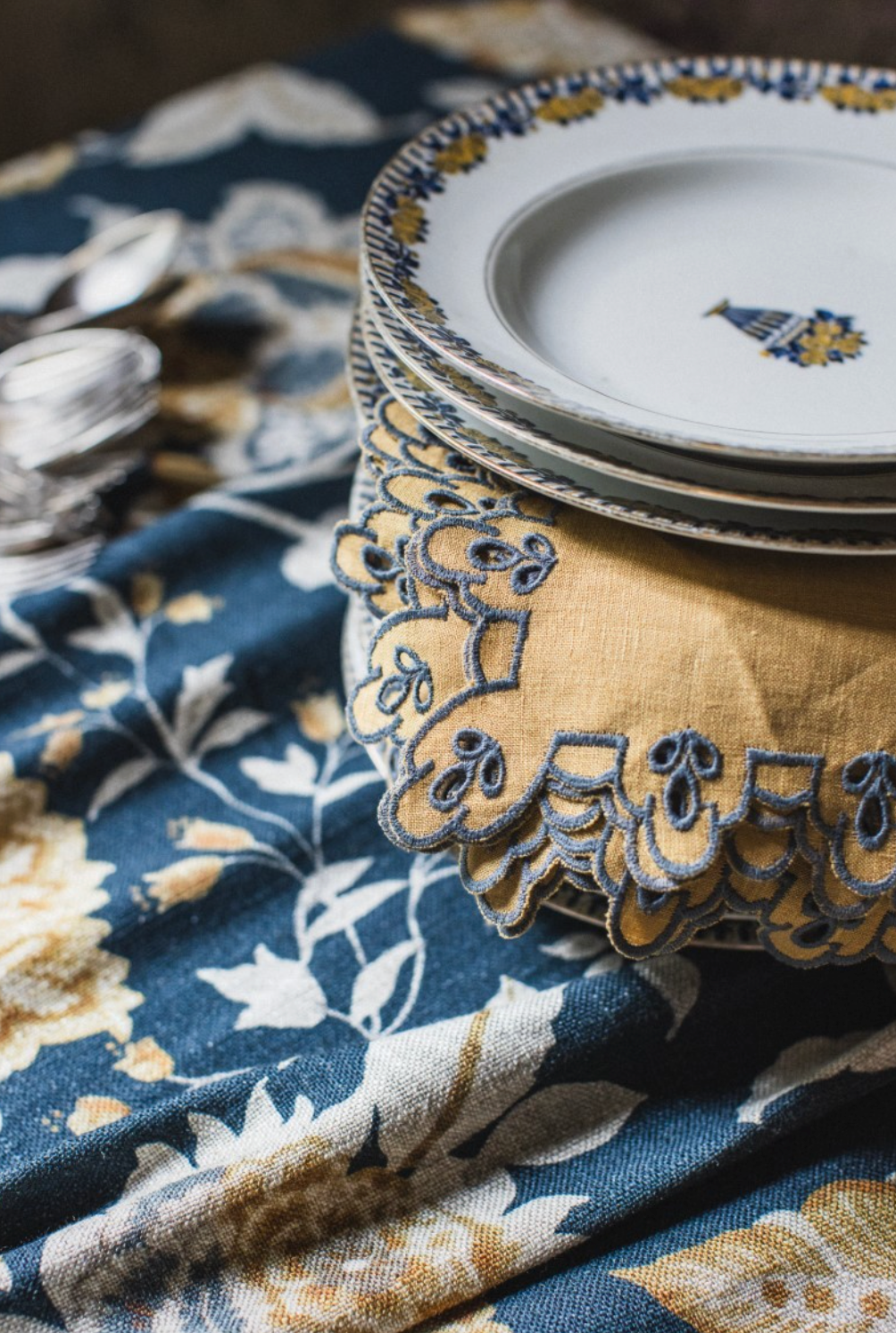 AMALFI NAPKIN CURRY - OXIDE